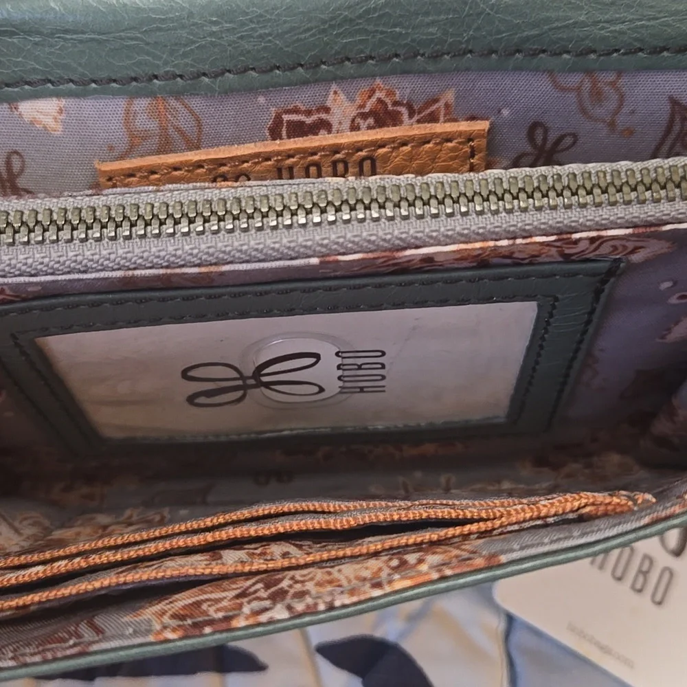 Hobo Jetty Crossbody Purse in Bottle Green - Picture 7 of 8